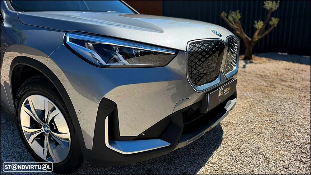 BMW iX1 xDrive30 - 8