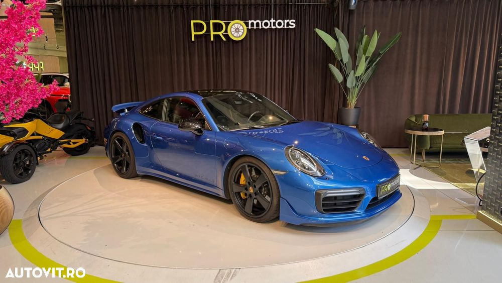 Porsche 911-TURBO-S - 2