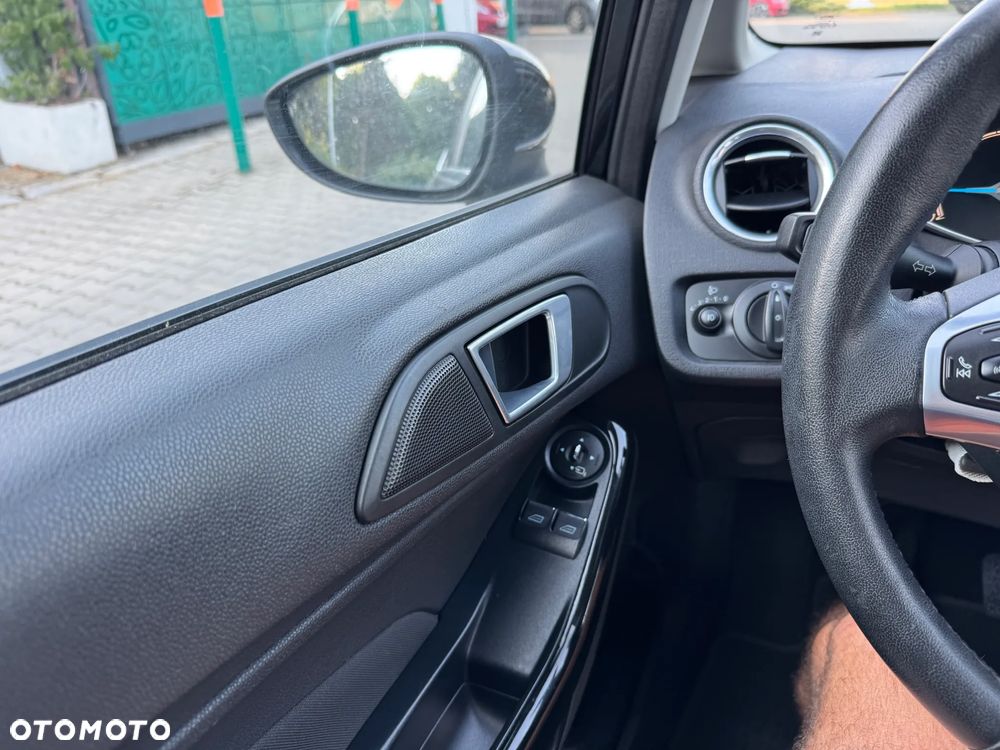 Ford Fiesta 1.0 Titanium - 12