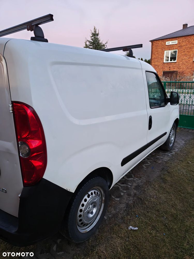 Fiat Doblo 1.4 16V Dynamic - 2