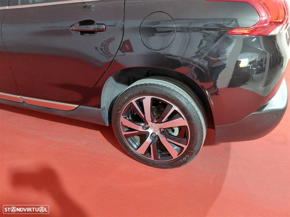 Peugeot 2008 - 15