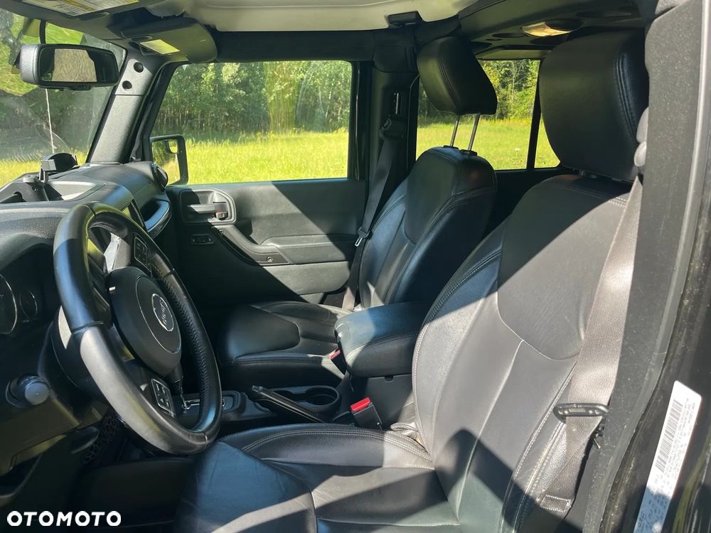 Jeep Wrangler 3.6 Unlim Sahara - 13