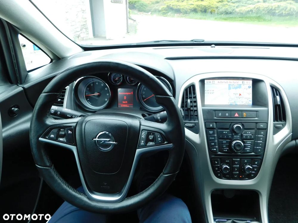 Opel Astra 1.4 Turbo Innovation - 17