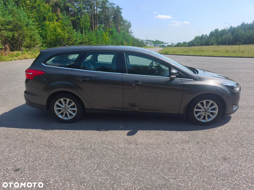 Ford Focus 1.0 EcoBoost Titanium ASS PowerShift - 11