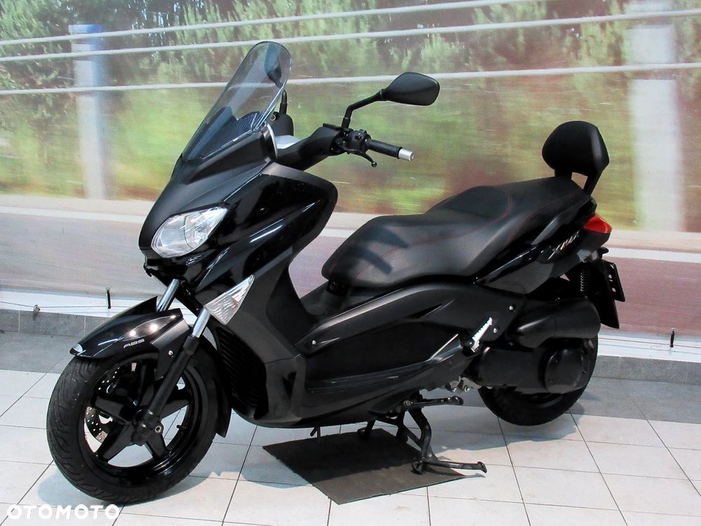 Yamaha X-max - 4
