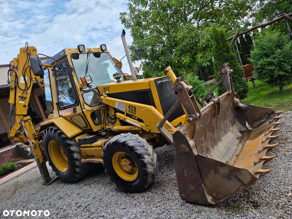 Caterpillar CAT 428B - 4