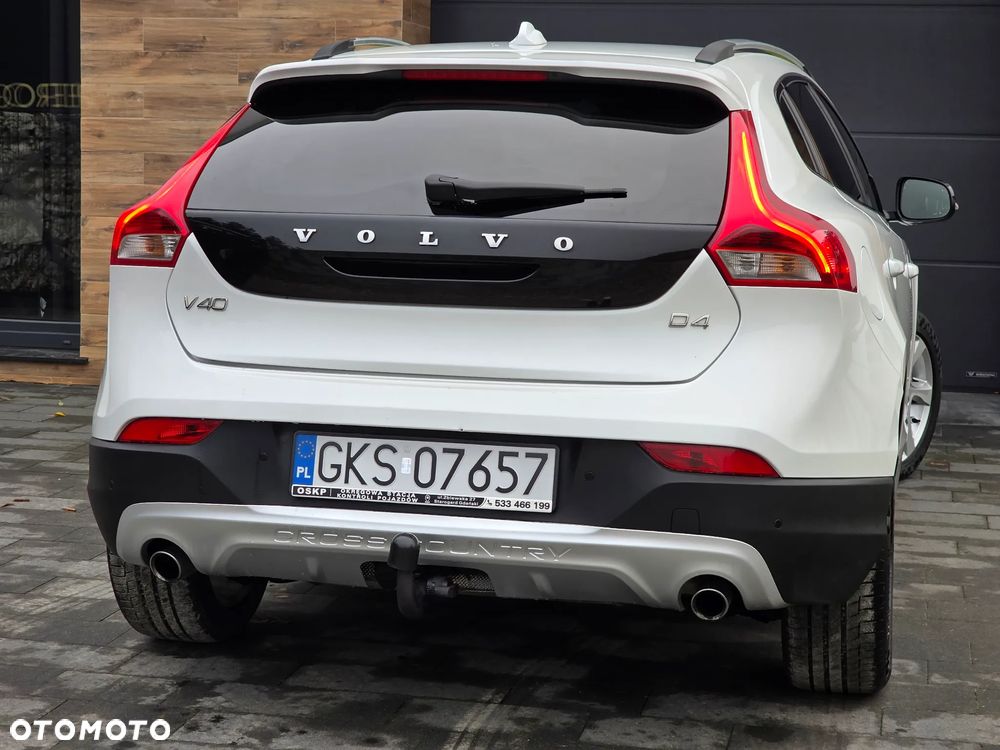 Volvo V40 Cross Country D4 Drive-E Momentum - 19