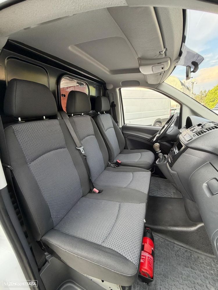 Mercedes-Benz Vito 110 Extra Longa - 13