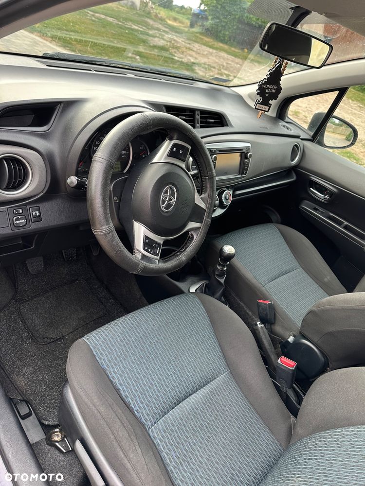 Toyota Yaris 1.33 Premium - 8