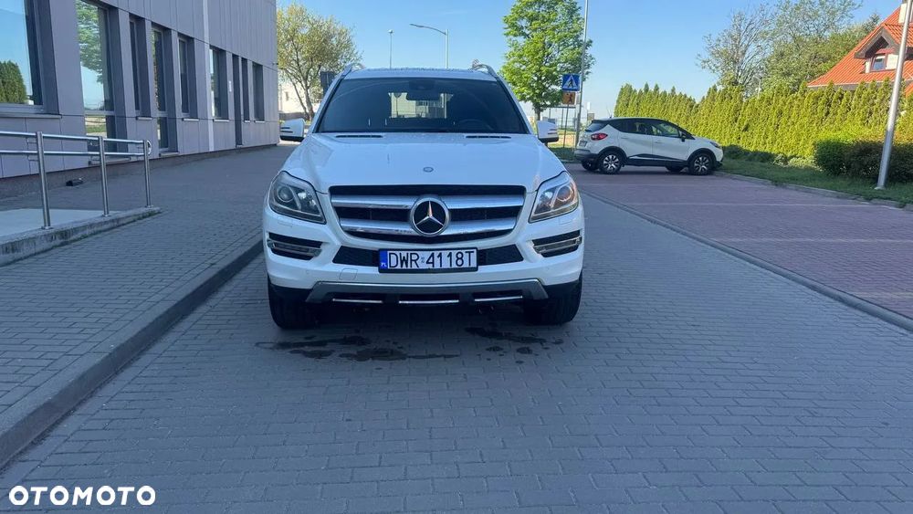 Mercedes-Benz GL 500 4Matic (BlueEFFICIENCY) 7G-TRONIC - 24