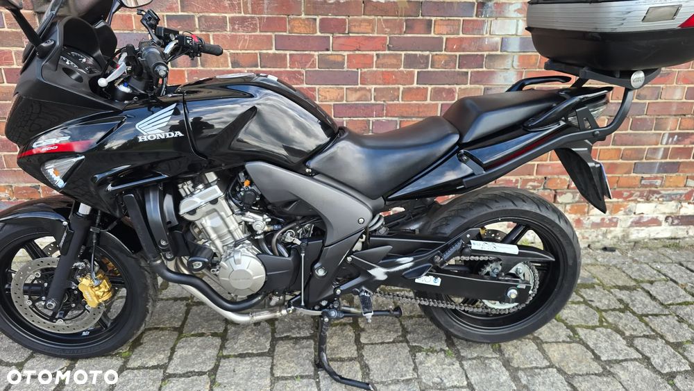 Honda CBF - 9
