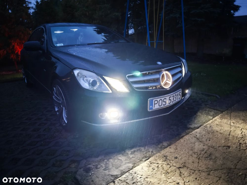 Mercedes-Benz Klasa E 250 CGI BlueEffICIENCY - 22
