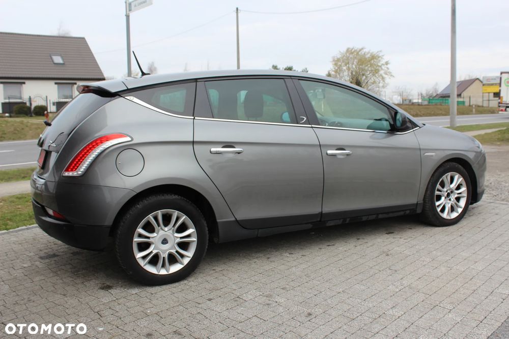 Lancia Delta 1.6 MultiJet 16v Silver - 5