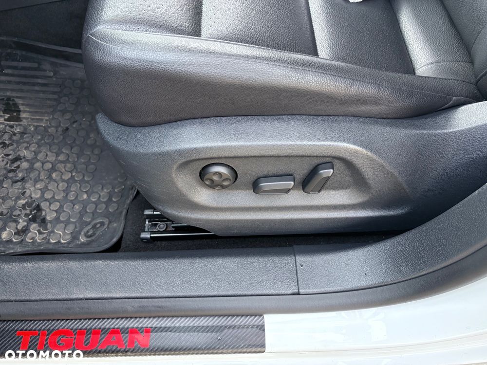 Volkswagen Tiguan 2.0 TSI 4Mot Sport&Style DSG - 29