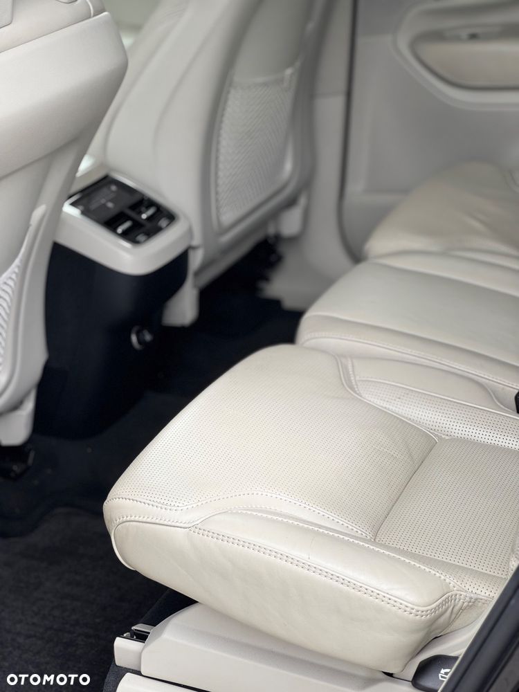 Volvo XC 90 T6 AWD Inscription 7os - 25