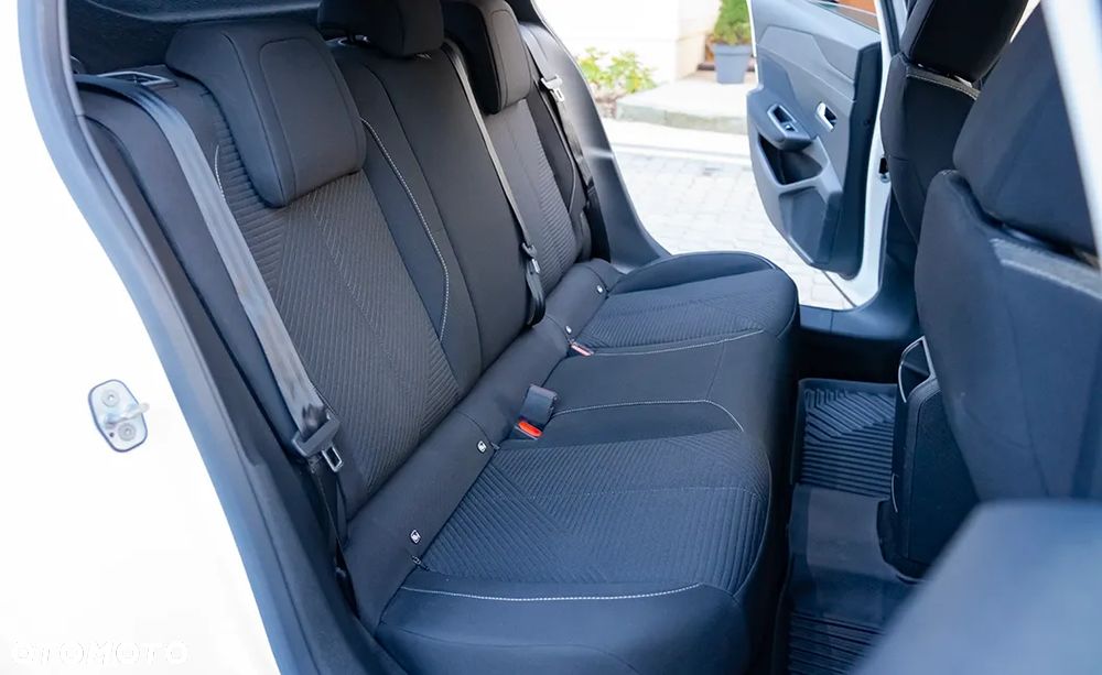 Peugeot 308 1.5 BlueHDi Active Pack S&S EAT8 - 27