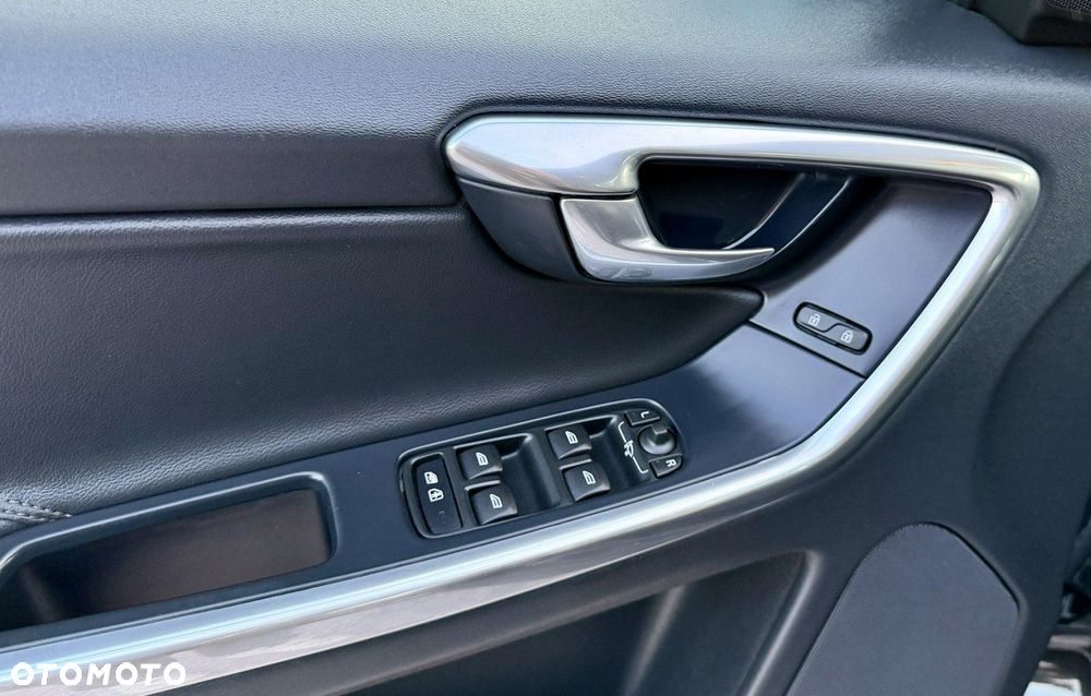 Volvo XC 60 D3 Summum - 18