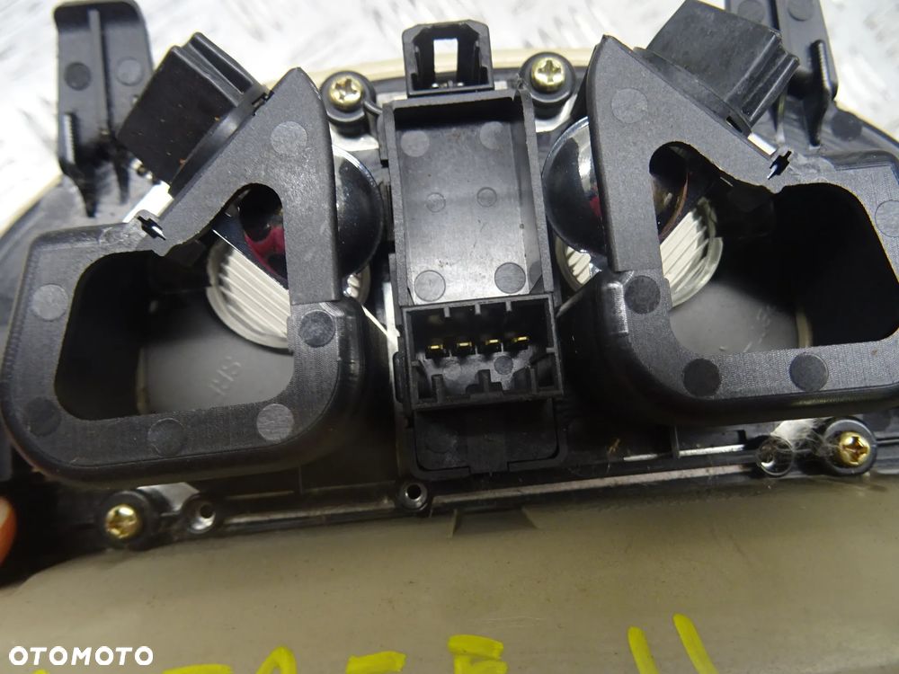 HYUNDAI SANTA FE II 06-10 2.2 CRDI LAMPKA OŚWIETLENIE KABINY SCHOWEK 92800-2BXXX - 3