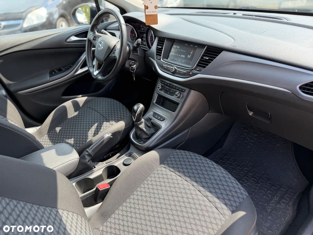 Opel Astra 1.6 T Dynamic S&S - 13