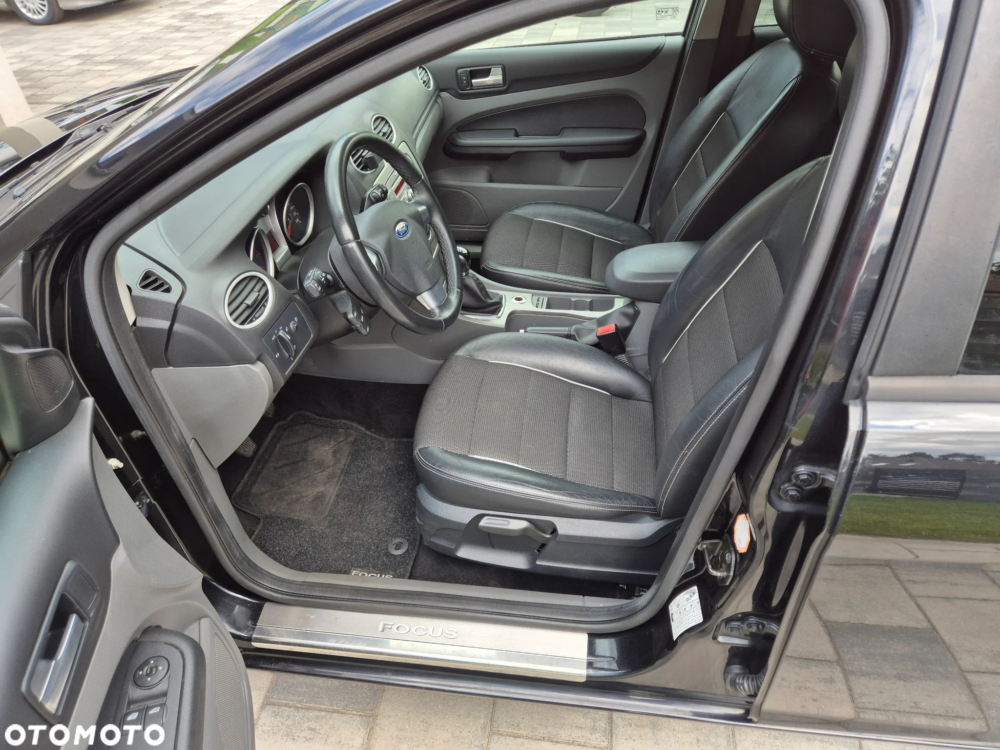 Ford Focus Turnier 1.6 Ti-VCT White Magic - 12