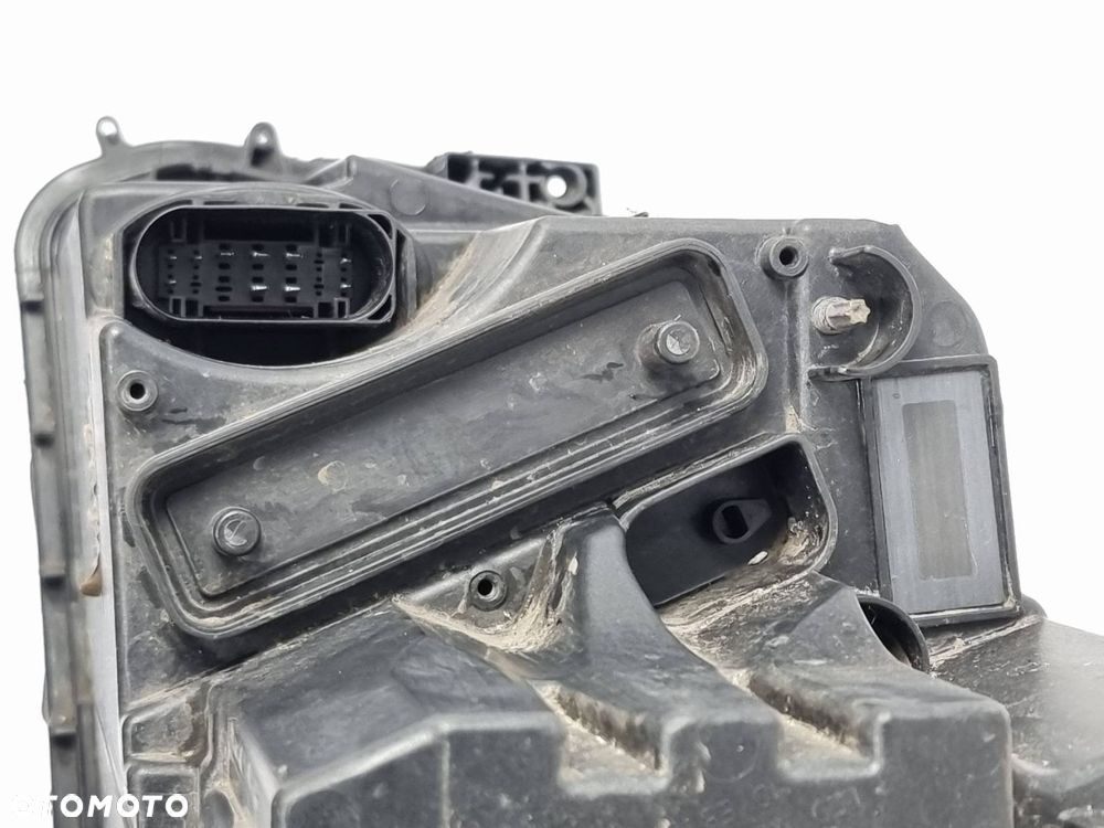 LAMPA PRAWA PRZÓD SKODA KAROQ 57B941016C - 8