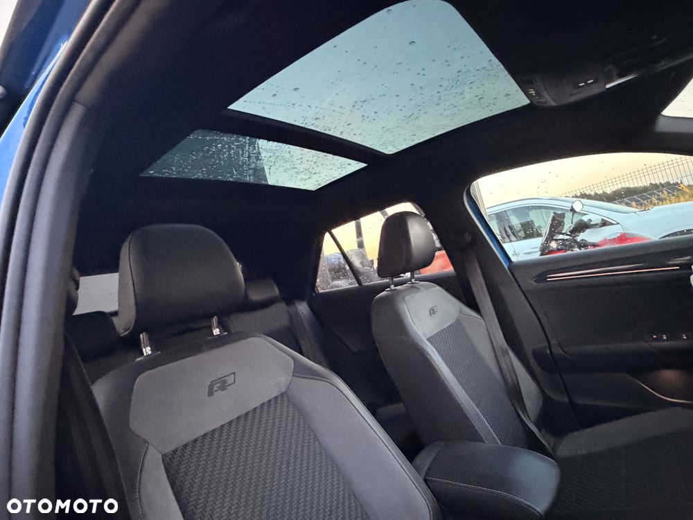 Volkswagen T-Roc 2.0 TDI SCR 4MOTION DSG R-Line - 23