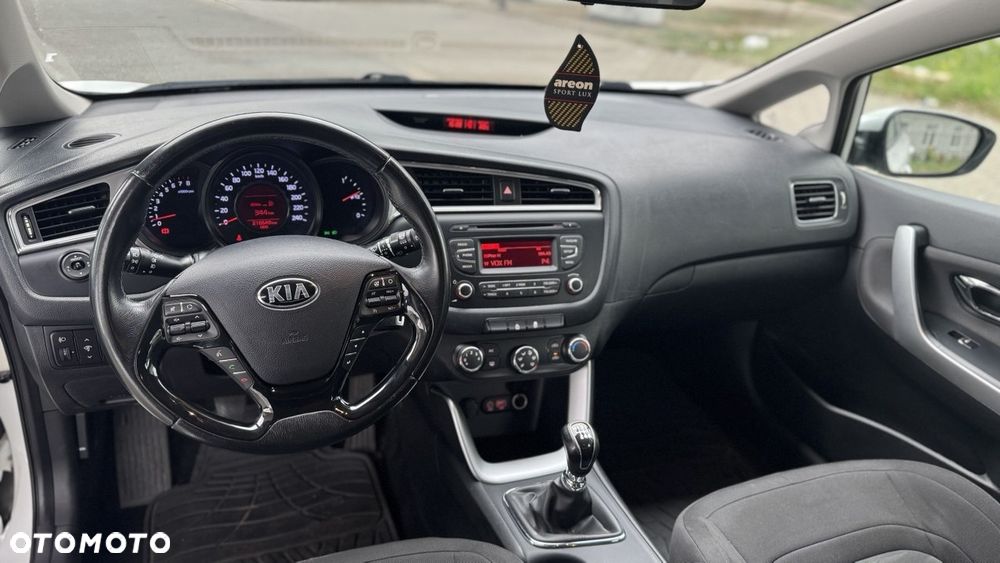 Kia Ceed 1.4 CVVT Attract - 20