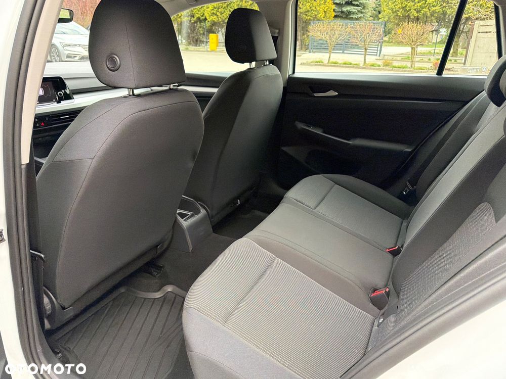 Volkswagen Golf 1.0 TSI - 28