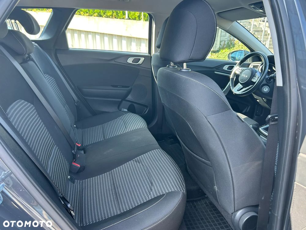 Kia Ceed 1.5 T-GDI M - 17
