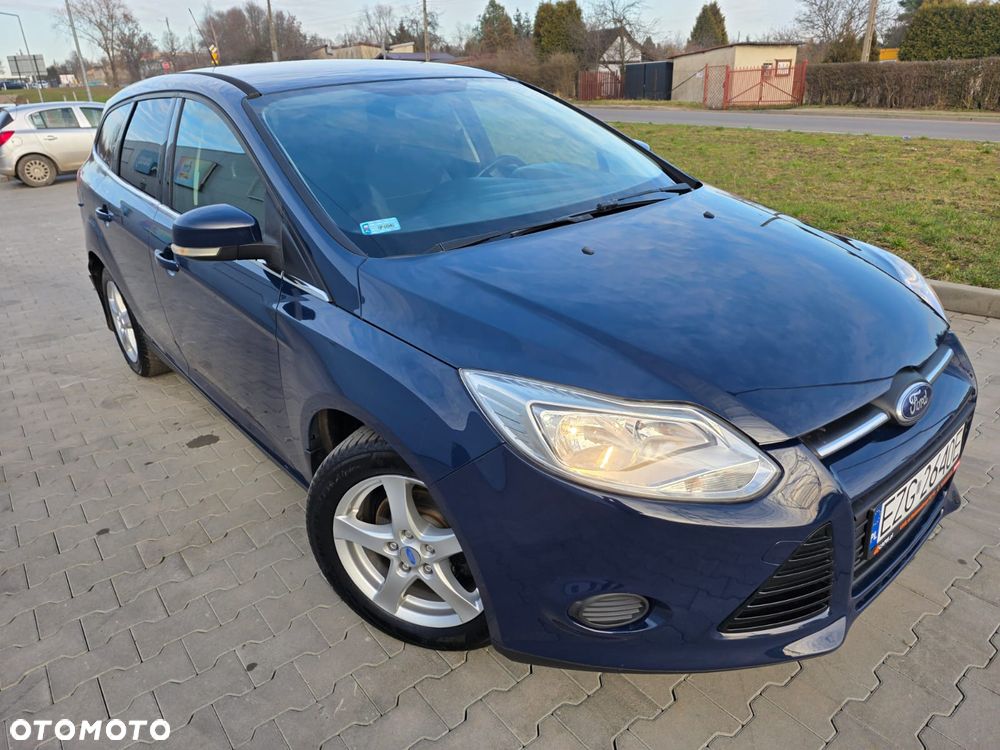 Ford Focus 1.6 TDCi DPF SYNC Edition - 4