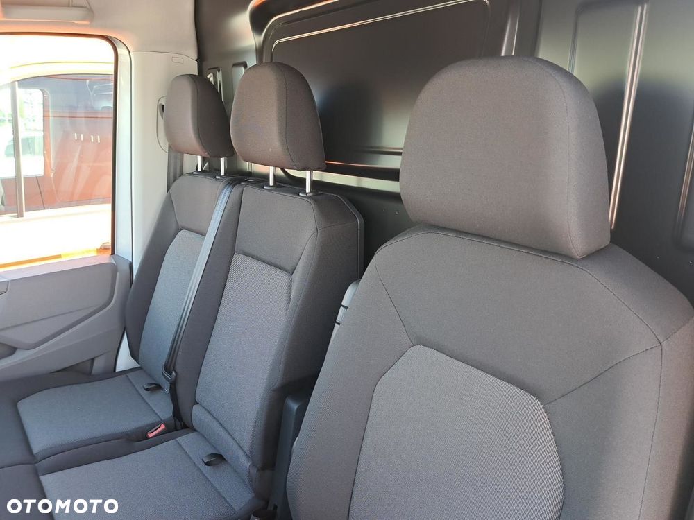 Volkswagen Crafter 35 furgon wysoki dach, 2,0 TDI 177KM, przedni, 6-bieg manualna 3640 mm, Euro 6 - 11