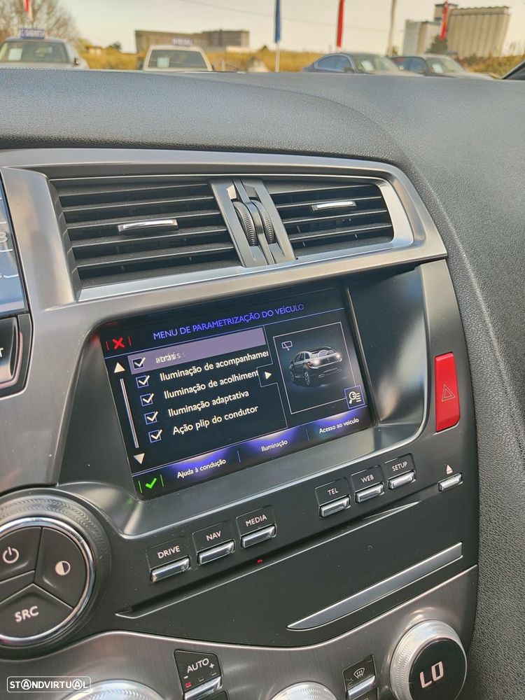 Citroën DS5 1.6 BlueHDi So Chic - 52