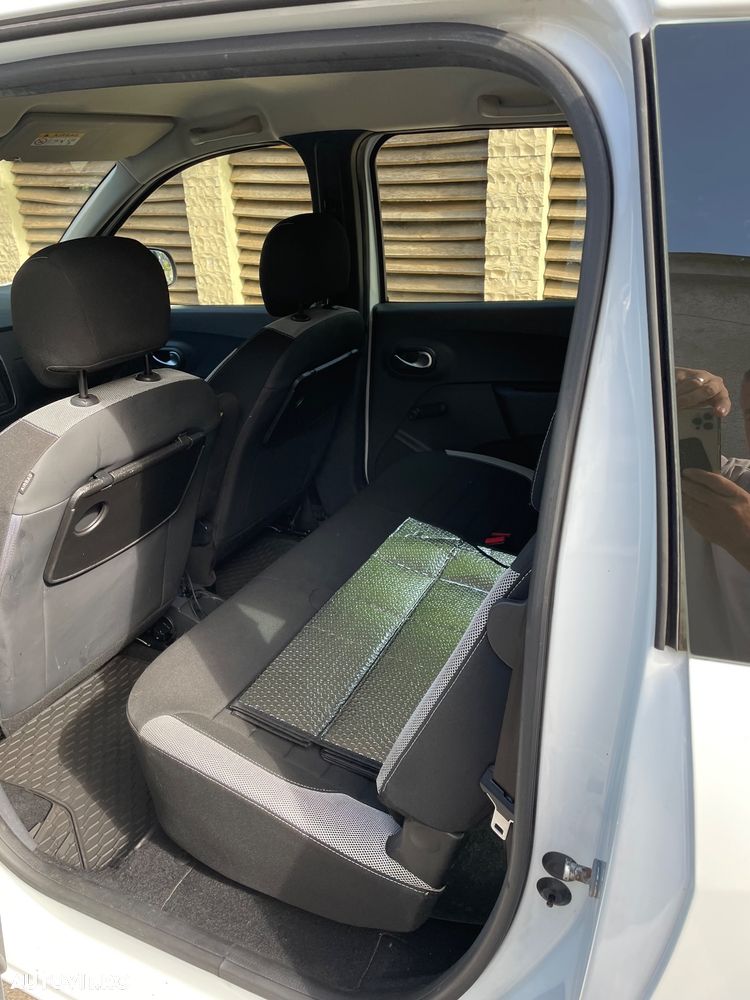Dacia Lodgy TCe 130 GPF Stepway - 9