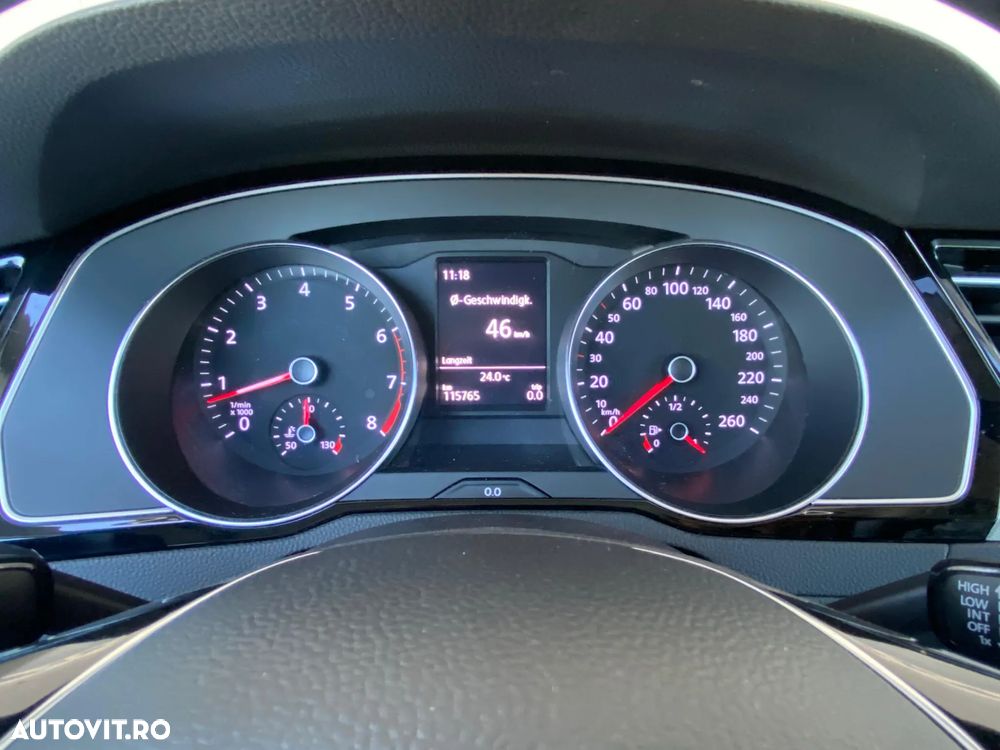 Volkswagen Passat - 6