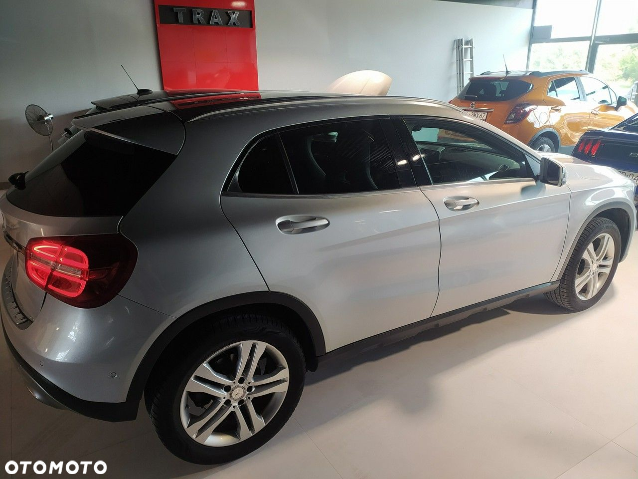 Mercedes-Benz GLA 200 7G-DCT - 9