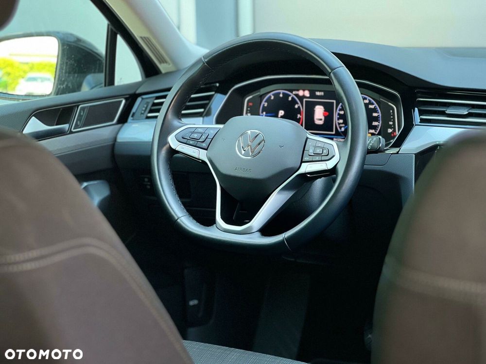 Volkswagen Passat 1.5 TSI EVO Business DSG - 25