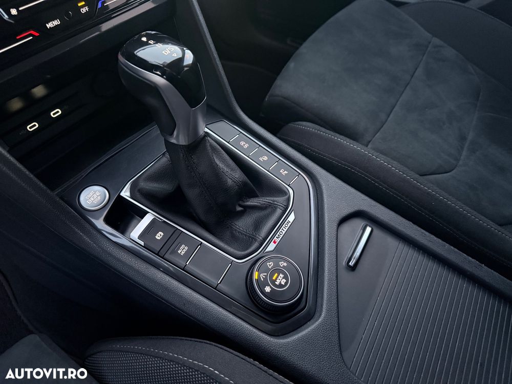 Volkswagen Tiguan - 10