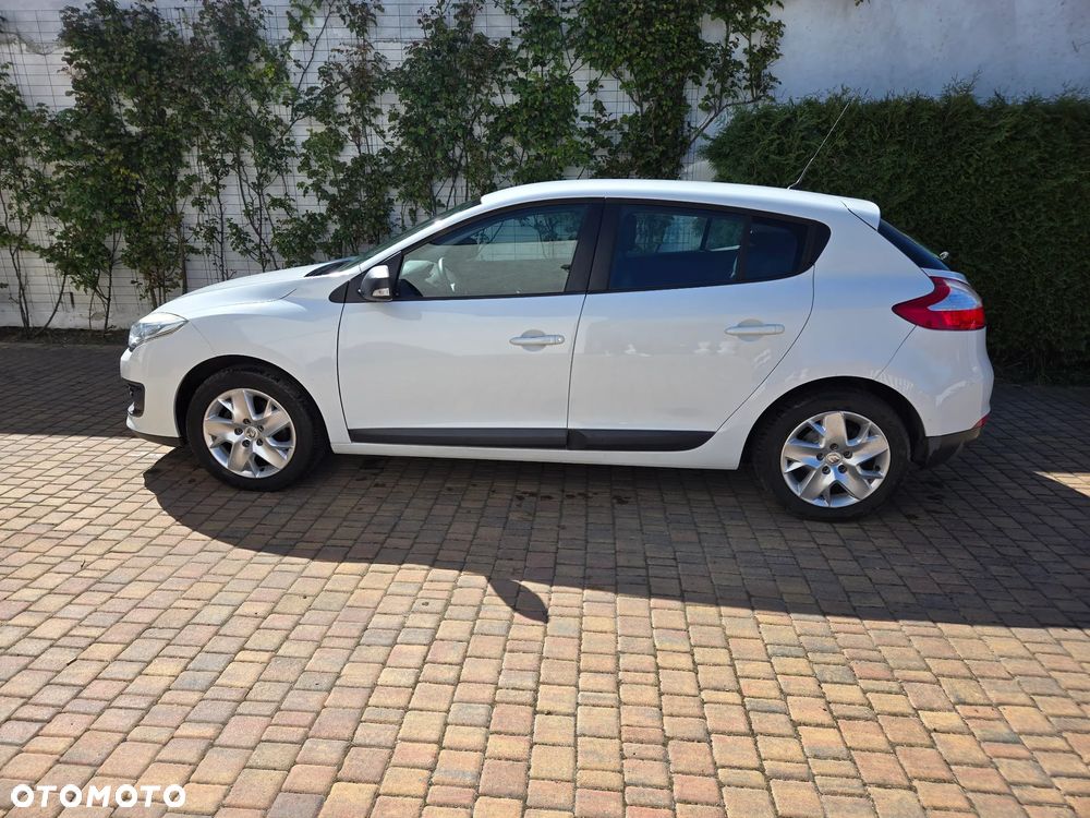 Renault Megane ENERGY TCe 115 Start & Stop Authentique - 4