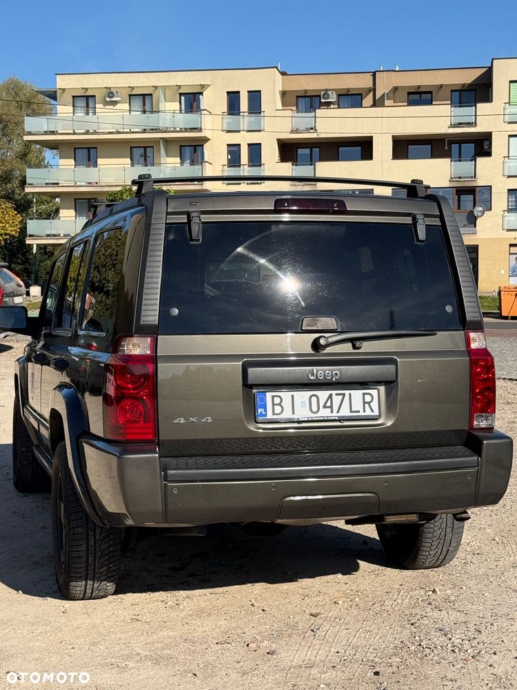 Jeep Commander 3.7 V6 - 25