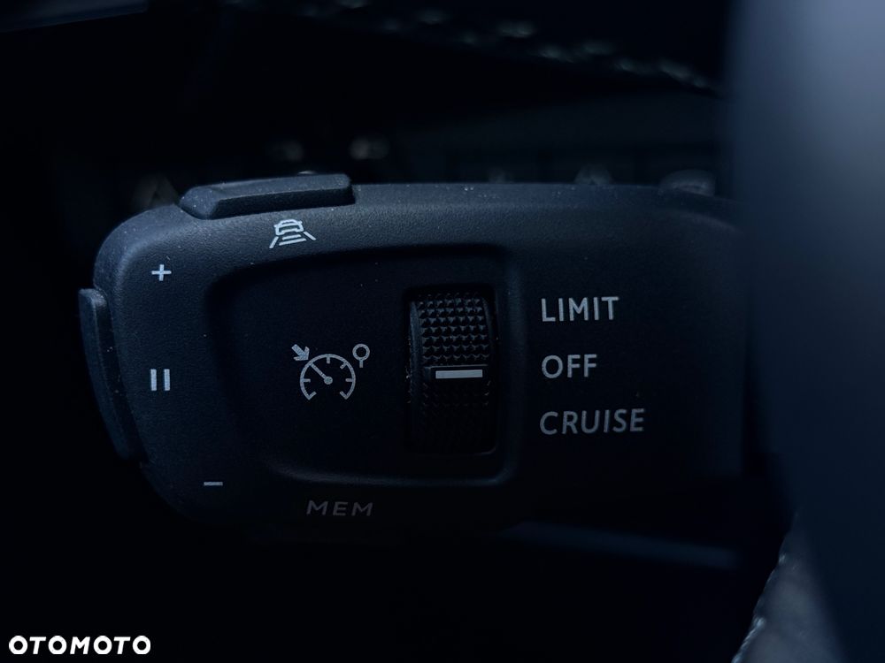 DS Automobiles DS 7 Crossback 2.0 BlueHDi Louvre - 20