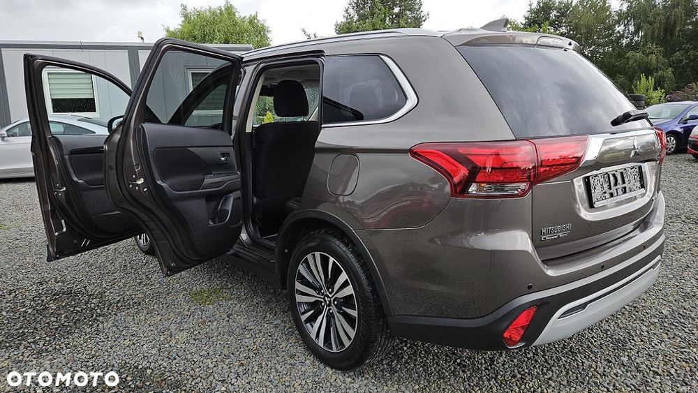 Mitsubishi Outlander 2.0 2WD CVT Spirit - 10