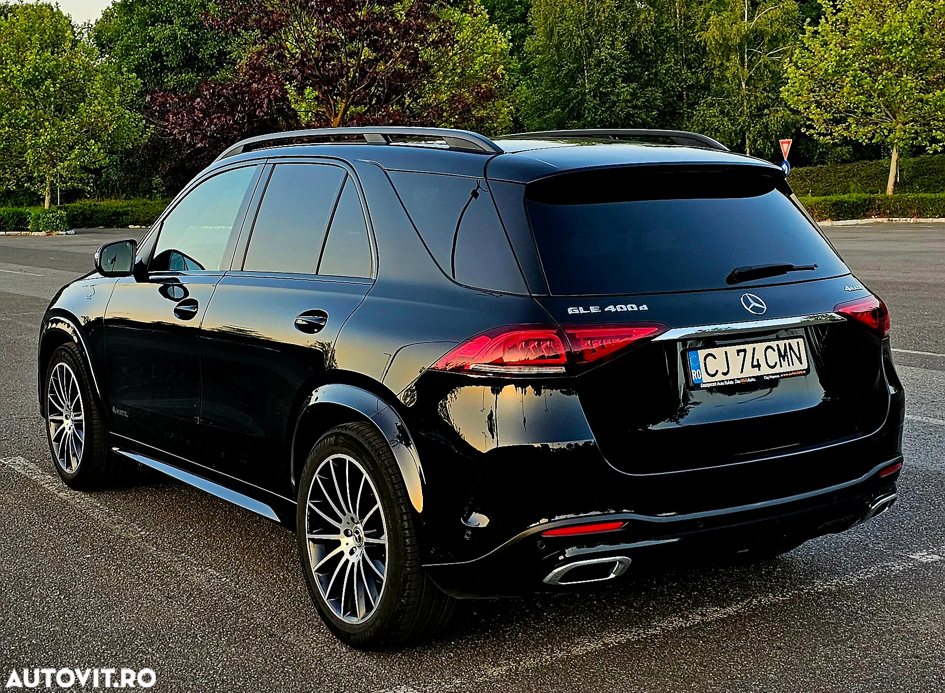 Mercedes-Benz GLE 400 d 4Matic 9G-TRONIC AMG Line - 4