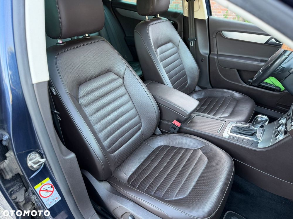 Volkswagen Passat 2.0 TDI Highline DSG - 10