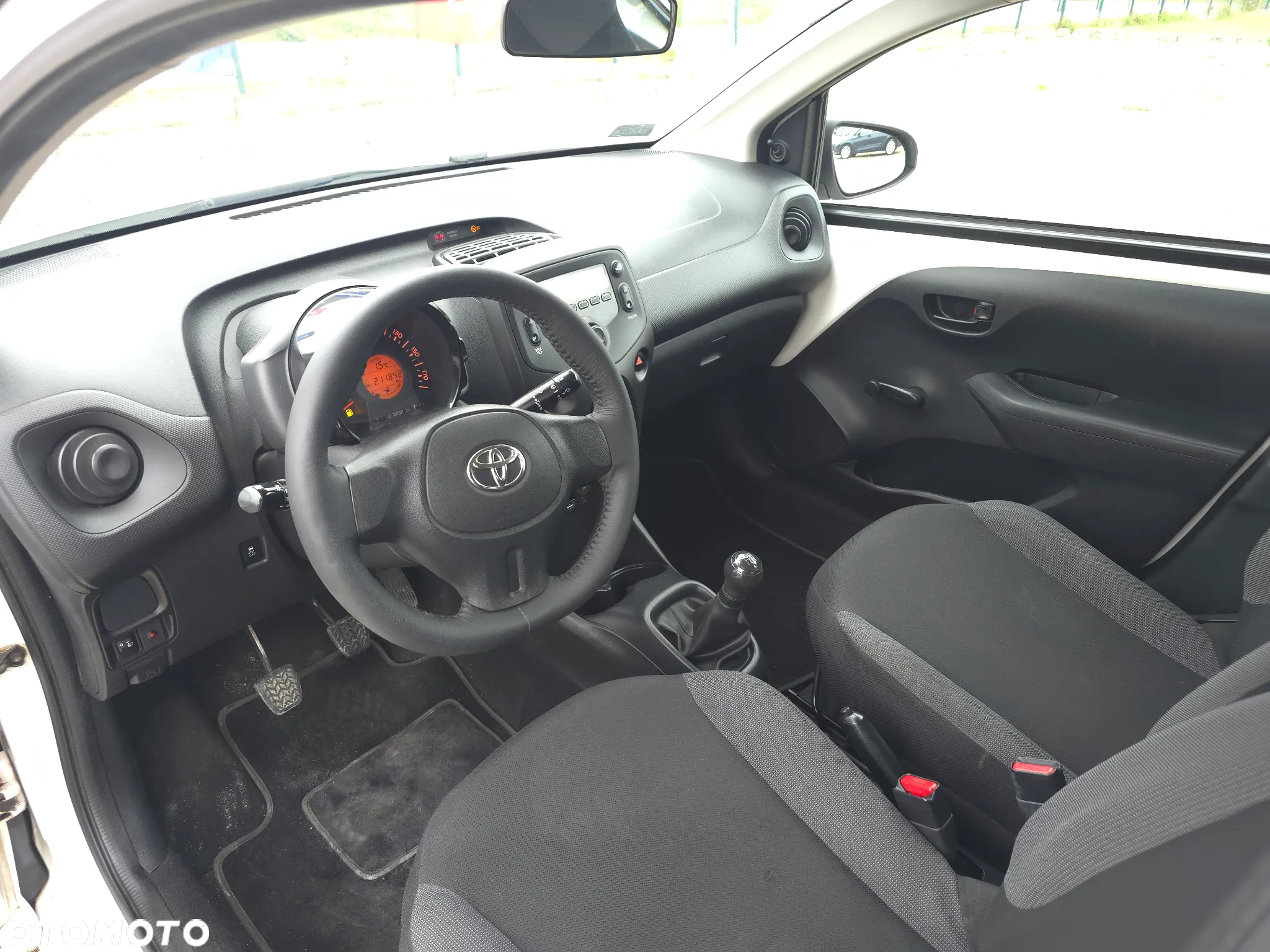 Toyota Aygo 1.0 VVT-i Sprint EU6 - 15