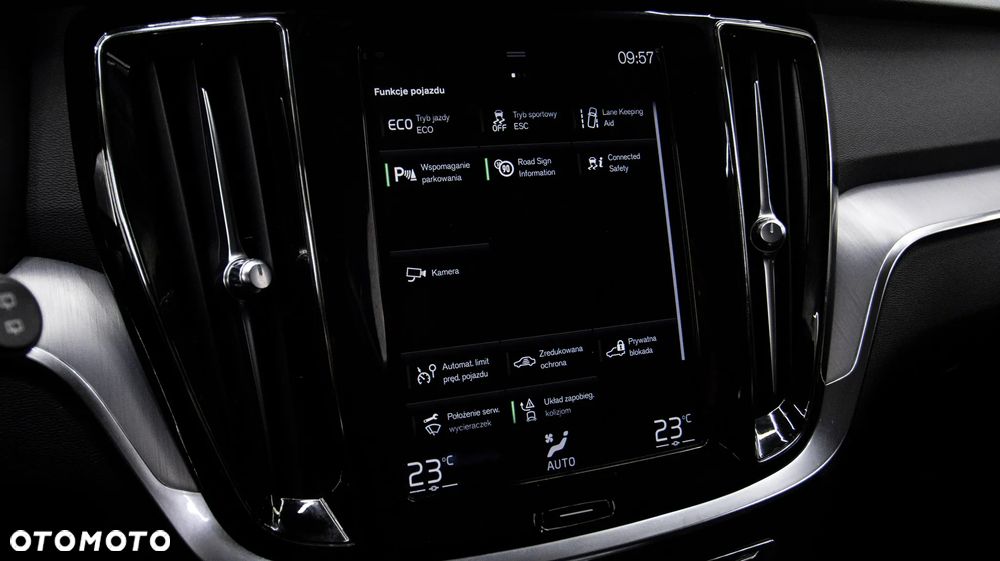 Volvo V60 B3 B Momentum Core - 25