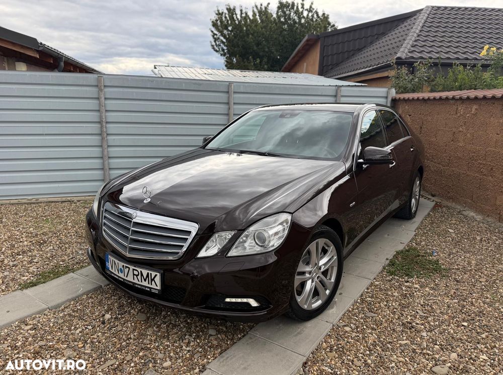 Mercedes-Benz E 220 CDI DPF BlueEFFICIENCY Automatik Elegance - 3