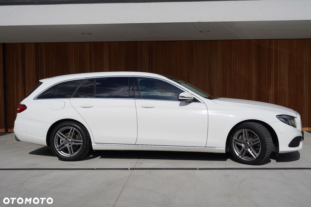 Mercedes-Benz Klasa E 220 d 9G-TRONIC - 5