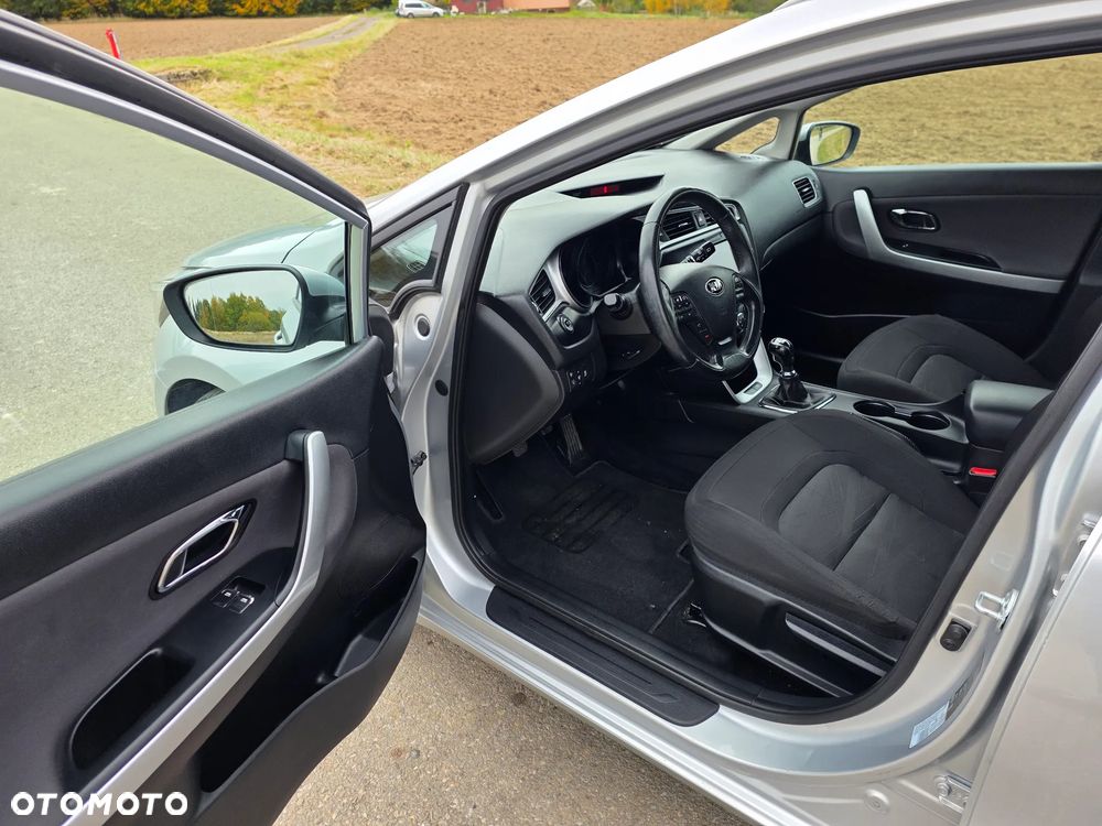 Kia Ceed - 21