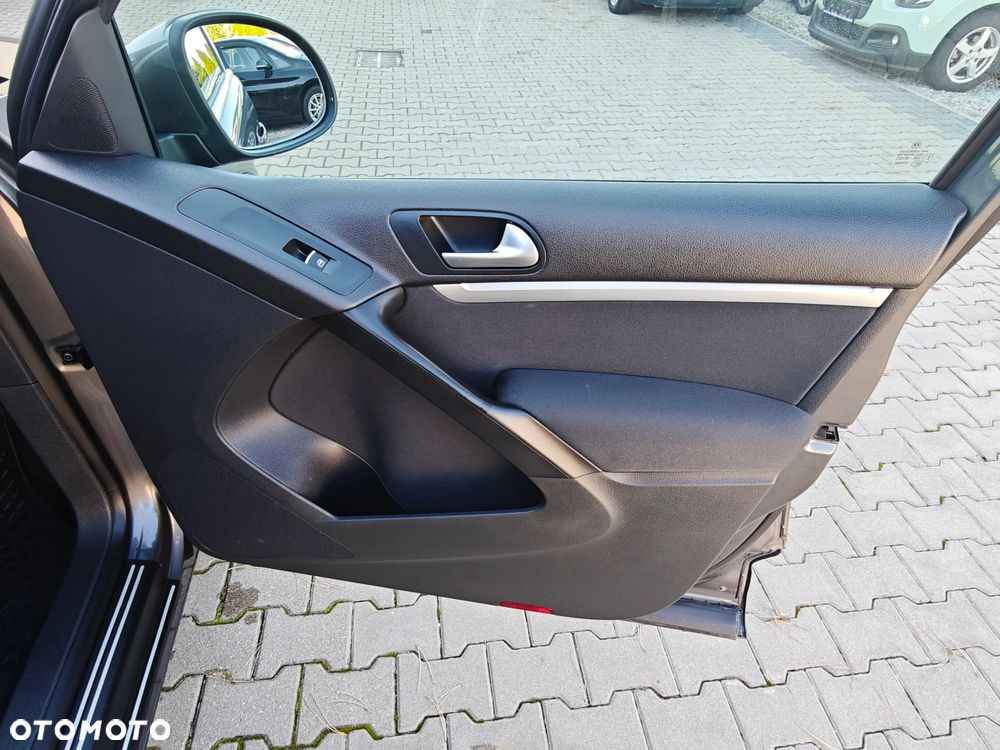 Volkswagen Tiguan - 18
