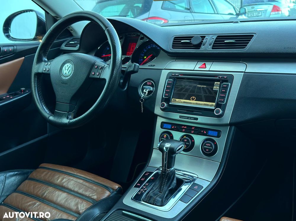 Volkswagen Passat - 11